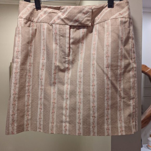 3 for $20. Loft skirt - Picture 1 of 3